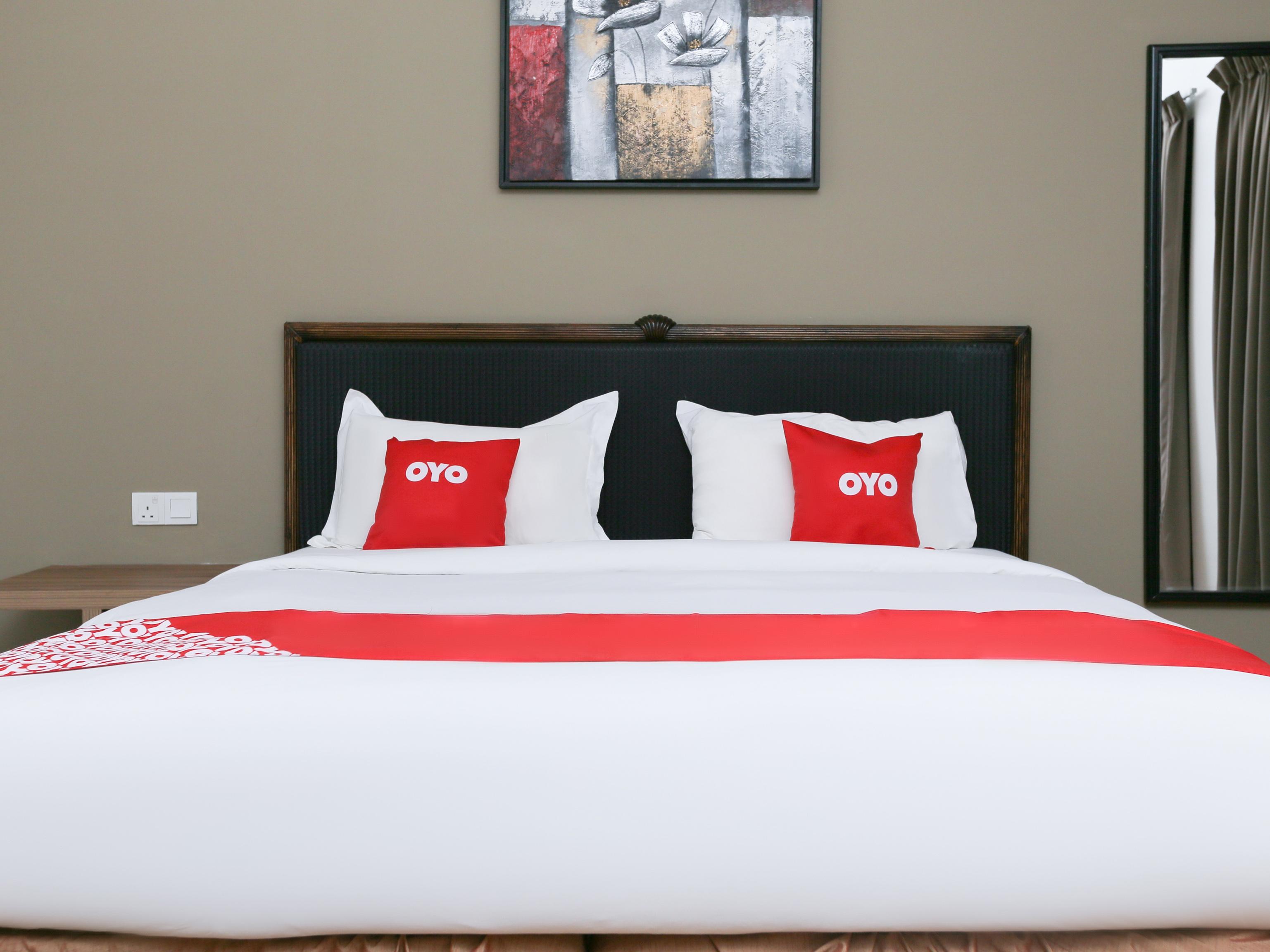 Oyo 89915 East Mount Hotel كوكوب المظهر الخارجي الصورة