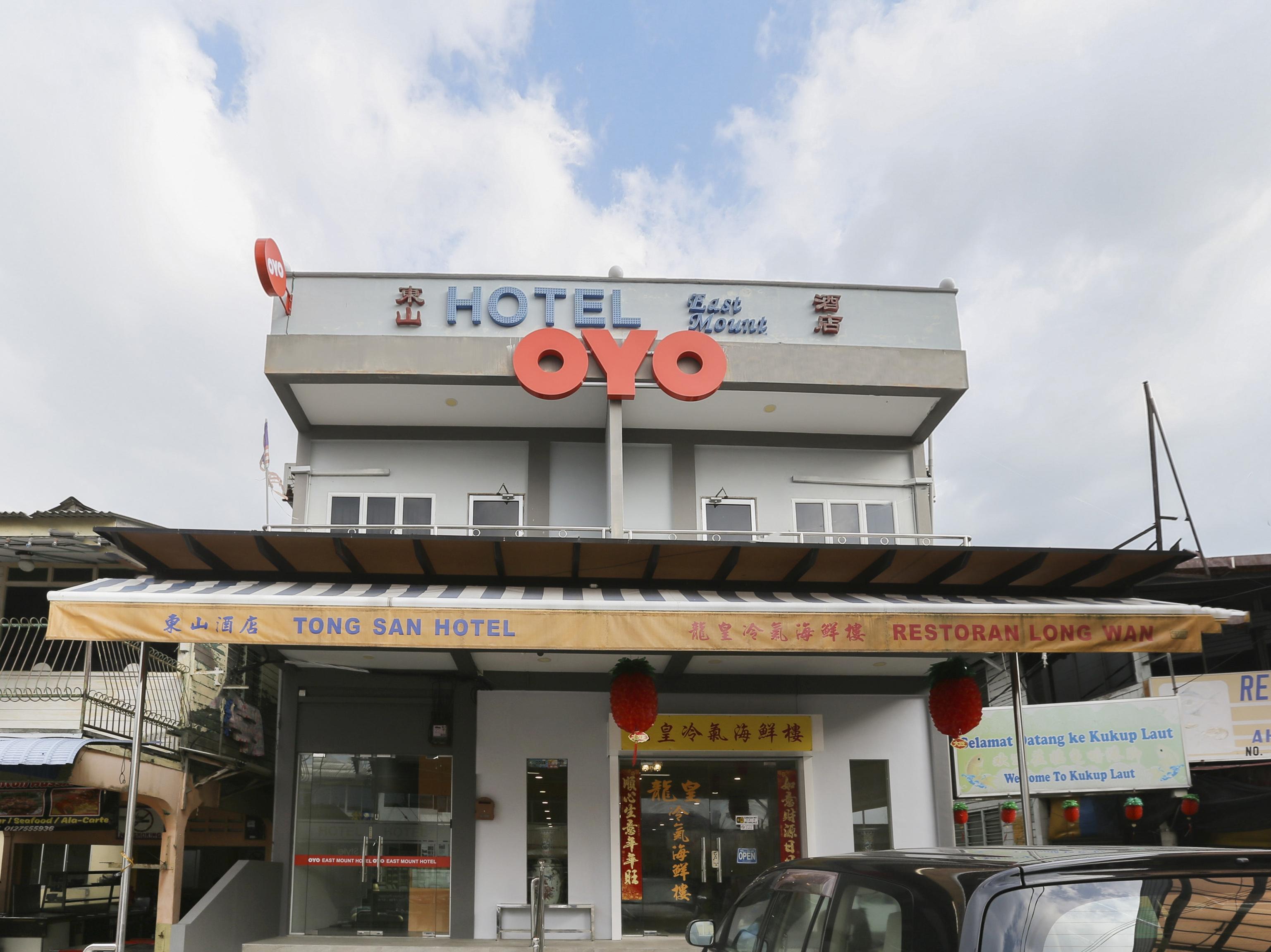 Oyo 89915 East Mount Hotel كوكوب المظهر الخارجي الصورة