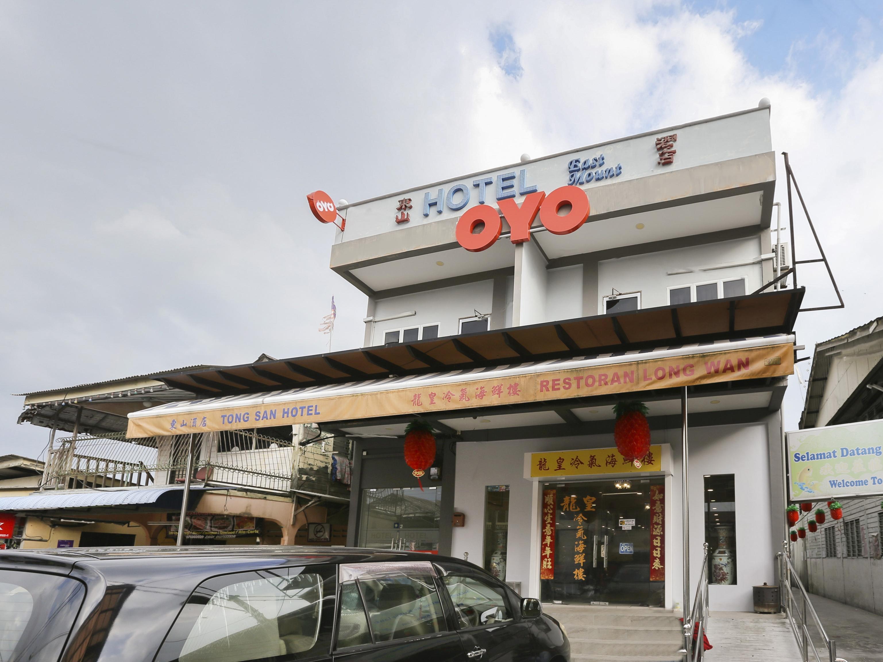Oyo 89915 East Mount Hotel كوكوب المظهر الخارجي الصورة