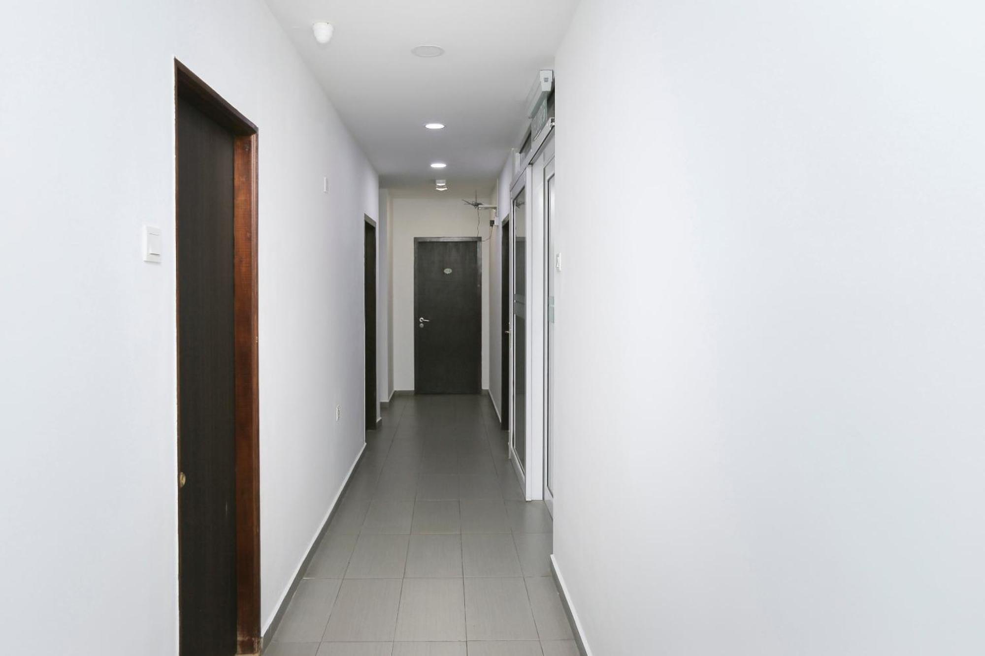 Oyo 89915 East Mount Hotel كوكوب المظهر الخارجي الصورة