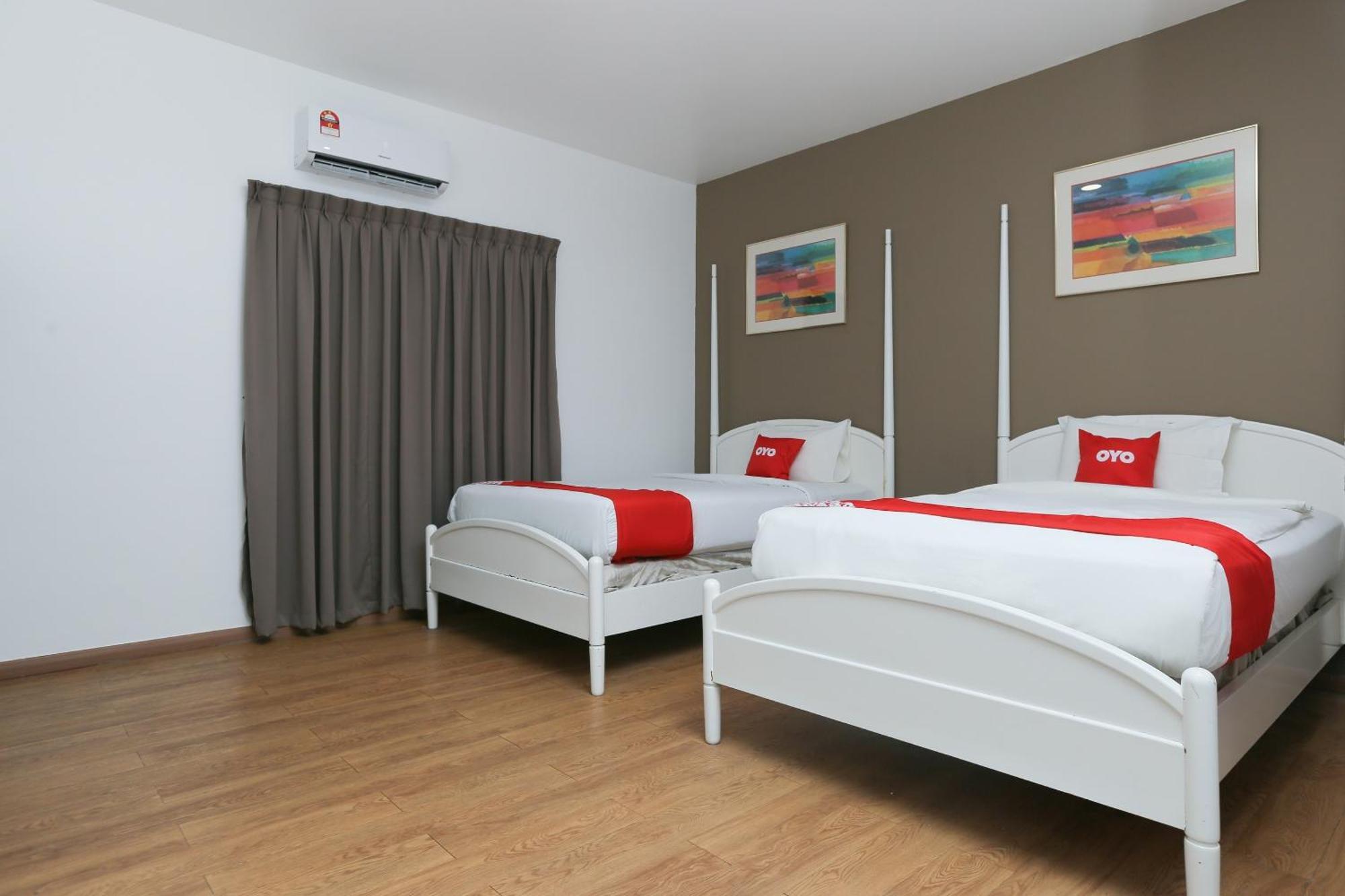 Oyo 89915 East Mount Hotel كوكوب المظهر الخارجي الصورة