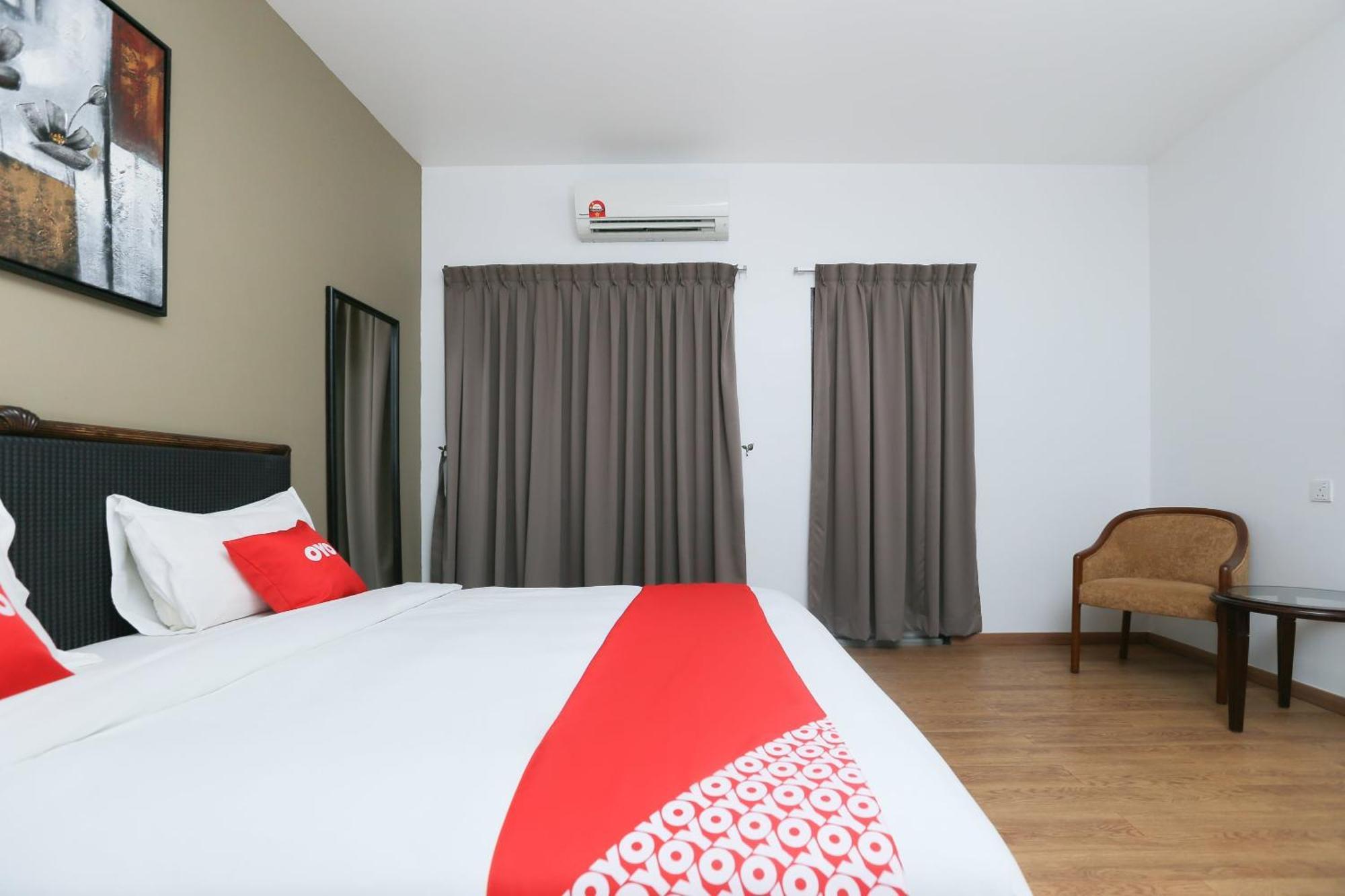 Oyo 89915 East Mount Hotel كوكوب المظهر الخارجي الصورة