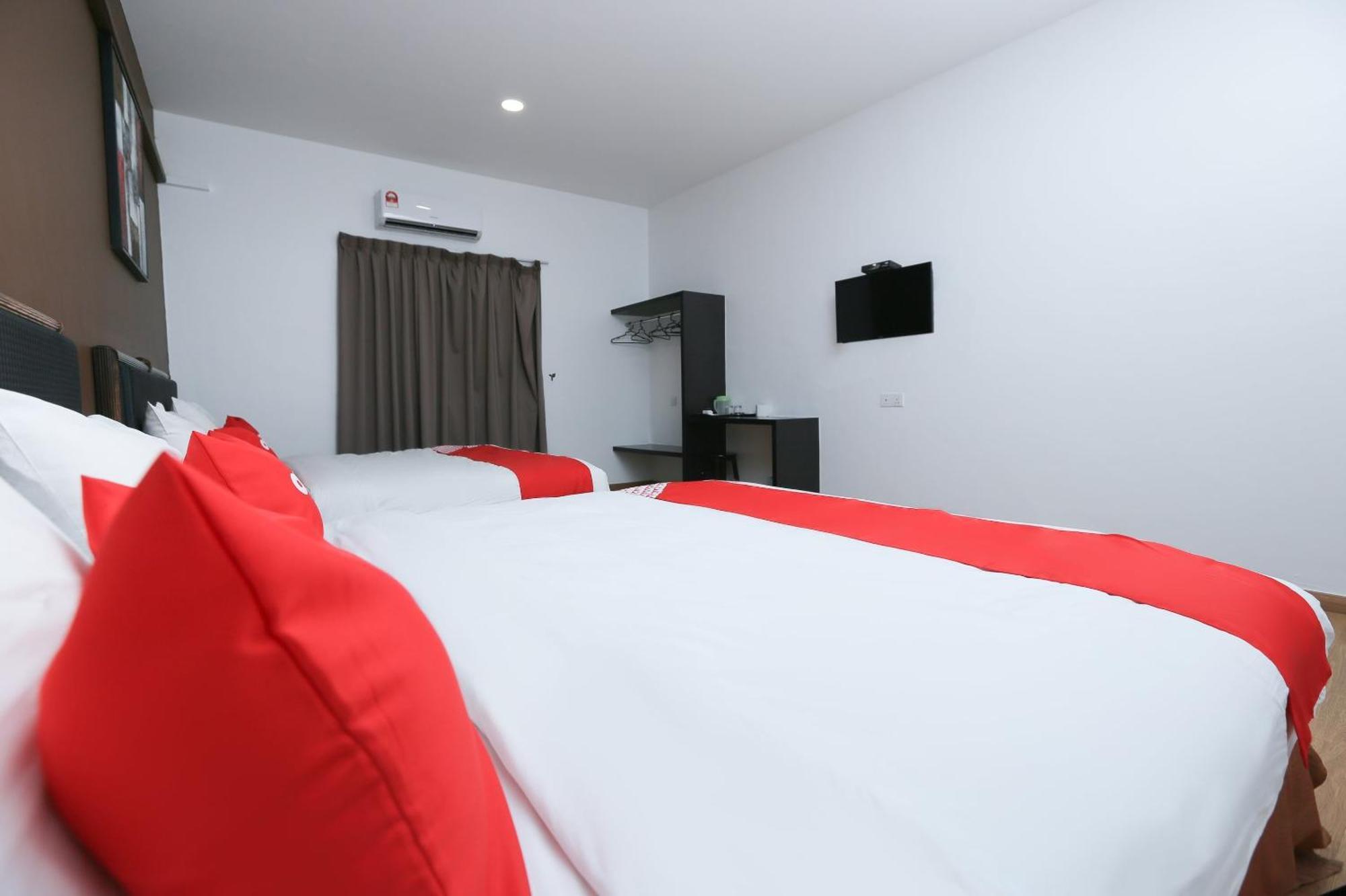 Oyo 89915 East Mount Hotel كوكوب المظهر الخارجي الصورة
