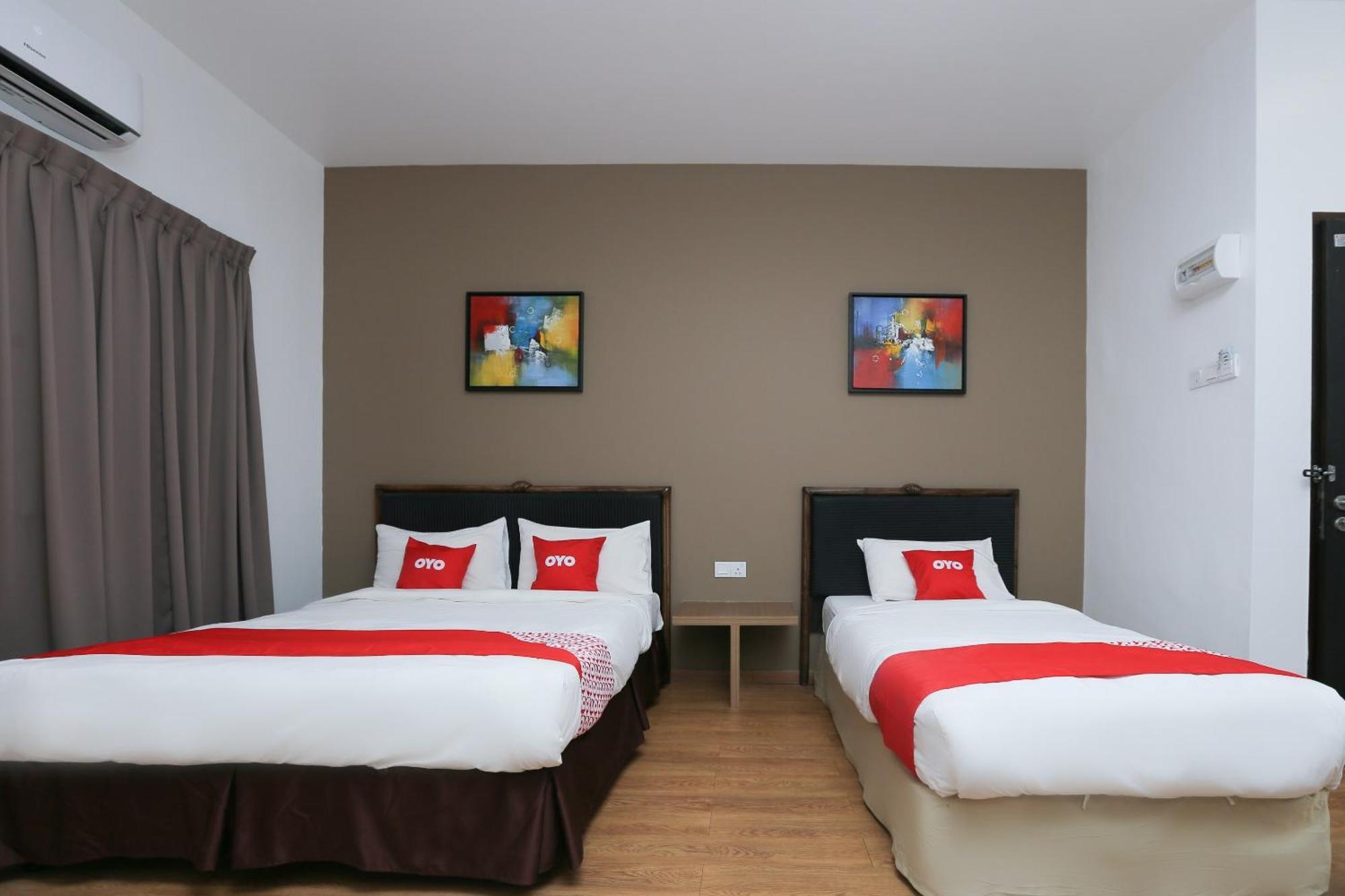 Oyo 89915 East Mount Hotel كوكوب المظهر الخارجي الصورة