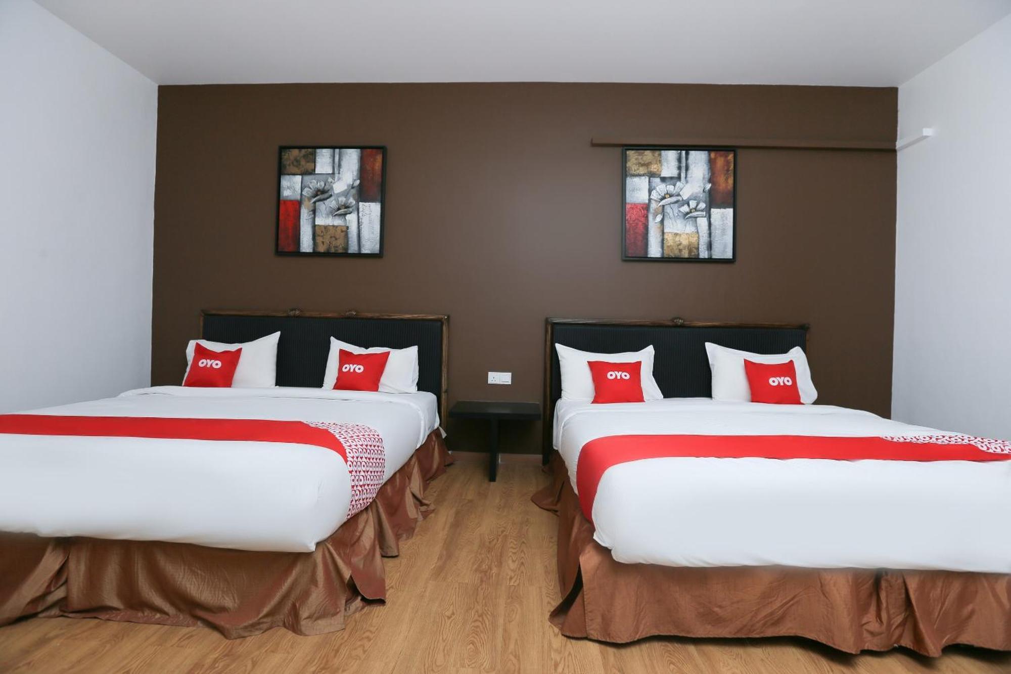 Oyo 89915 East Mount Hotel كوكوب المظهر الخارجي الصورة
