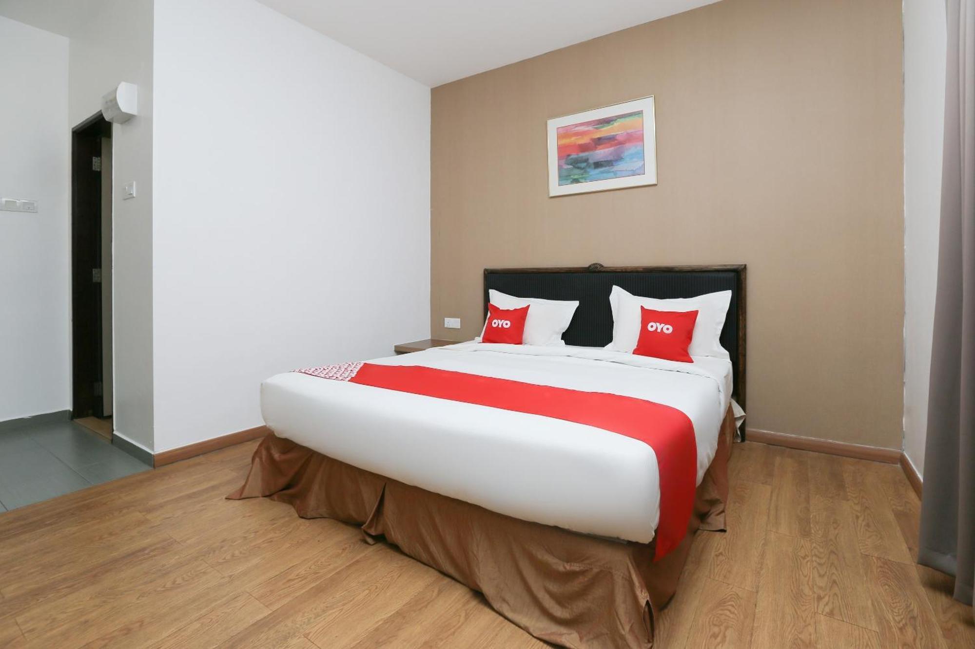 Oyo 89915 East Mount Hotel كوكوب المظهر الخارجي الصورة